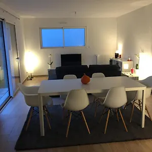  Hébergement de vacances Maison Jardin De La Baie
